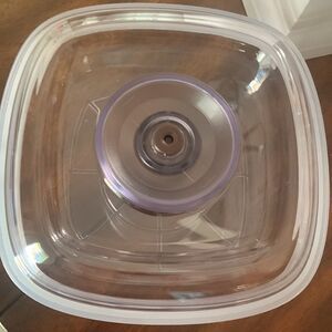 NIB Nutrichef  kitchen air vacuum sealer container  convenient kitchen style